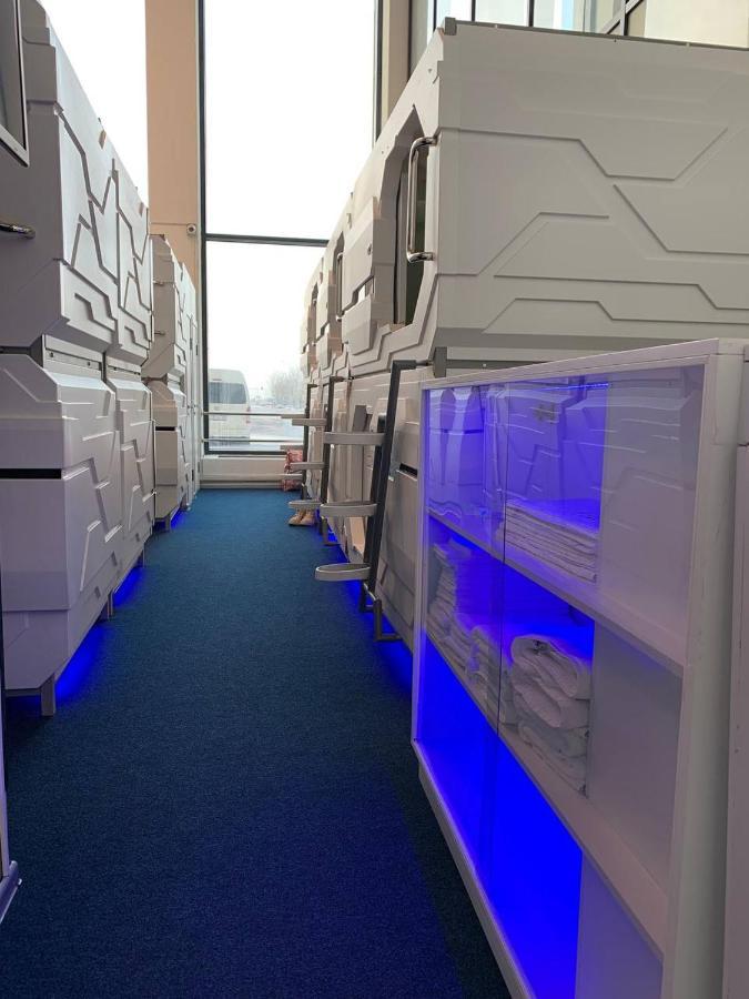 Caps Lock Airport Hotel Астана Экстерьер фото